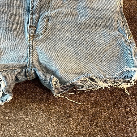 Kensie Blue Denim Stretch High Waist Cutoffs 6/28 - Picture 4 of 10